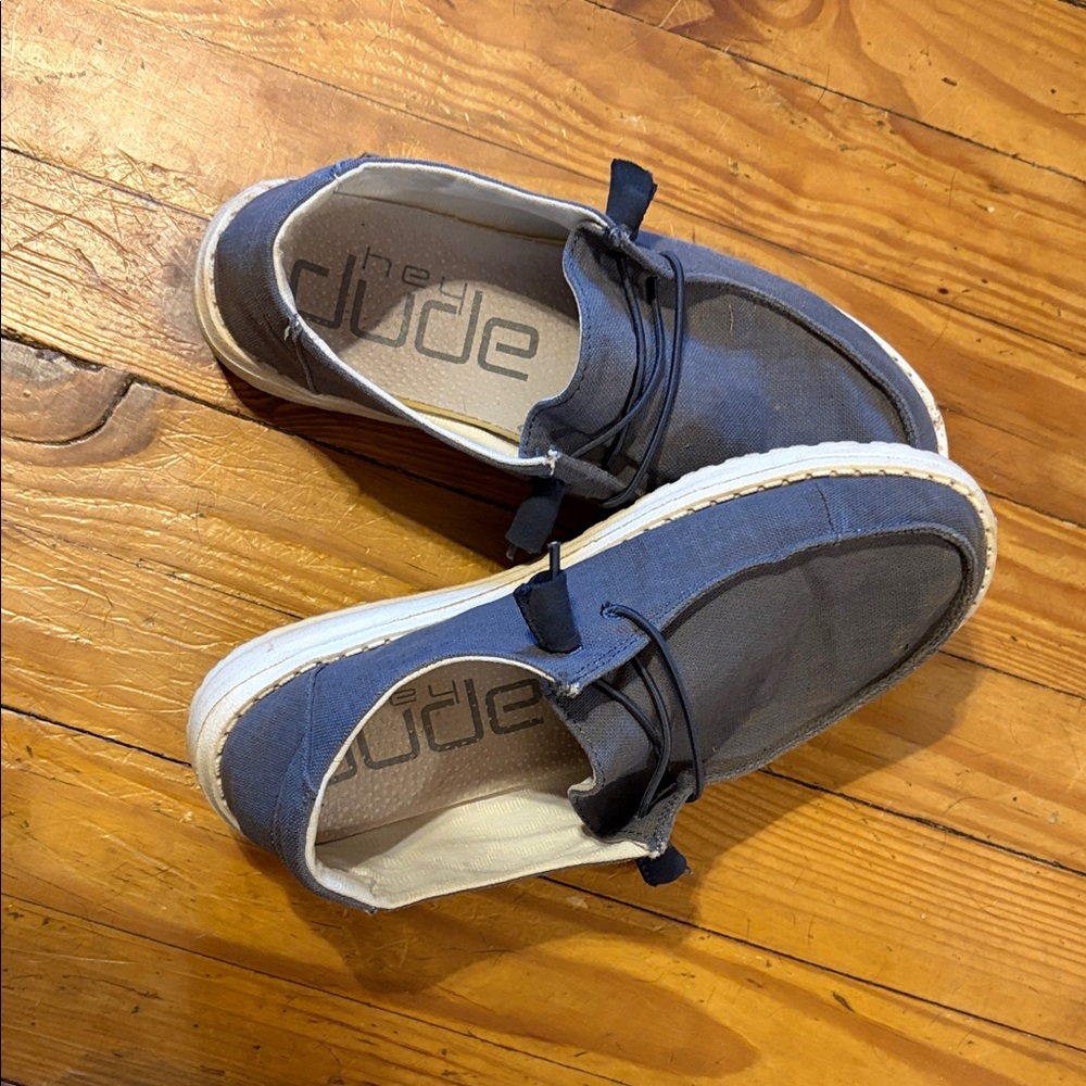Hey Dude Women’s Wendy Navy Blue Loafers size 7